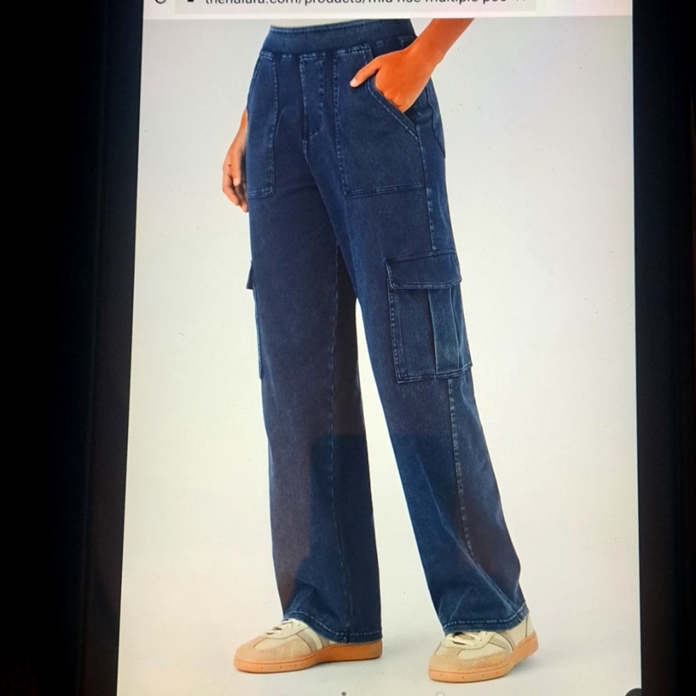 MEDIUM  ( TALL).  HALARA FLEX CARGO DENIUM JEANS